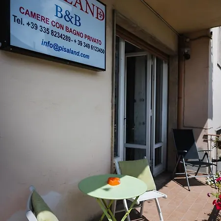 Bed & Breakfast Pisaland 3*