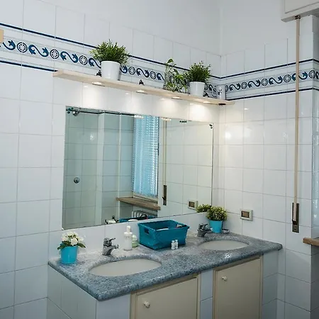 فندق مبيت وإفطار Pisaland بيزا