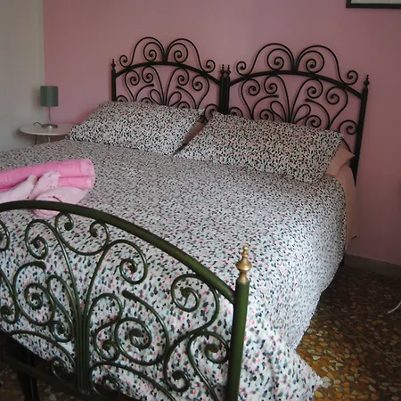 فندق مبيت وإفطار Pisaland 3*
