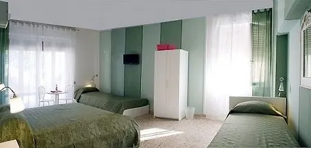Pisaland فندق مبيت وإفطار 3*