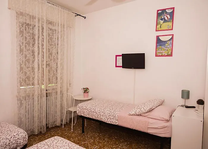 Pisaland فندق مبيت وإفطار 3*